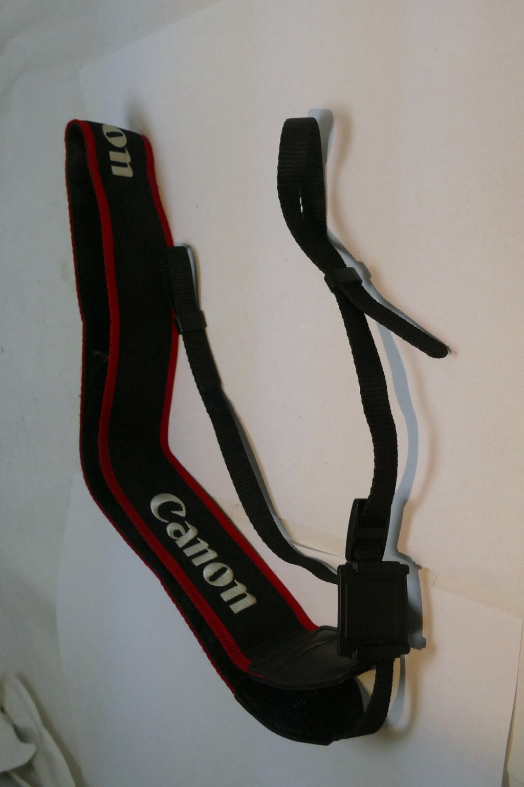Canon EOS 7D MARK II Camera Neck Shoulder Strap Canvas Black/Red - Genuine OEM