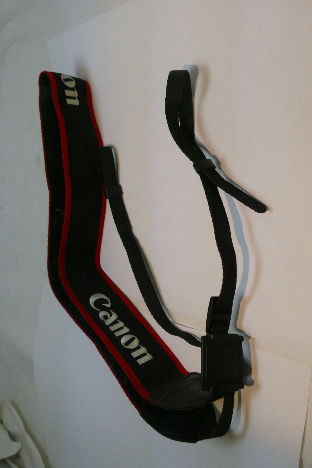 Canon EOS 7D MARK II Camera Neck Shoulder Strap Canvas Black/Red - Genuine OEM