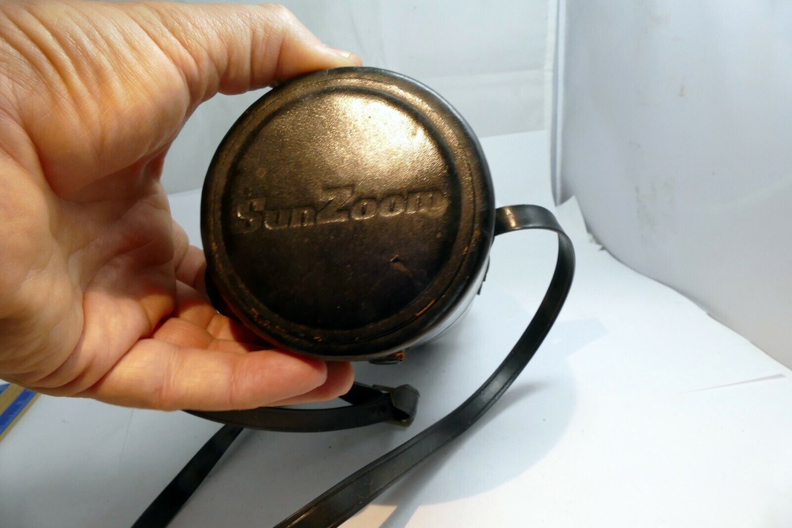 empty hard case for Sun 85-210mm f4.8 lens 70-210mm 8X3X3"