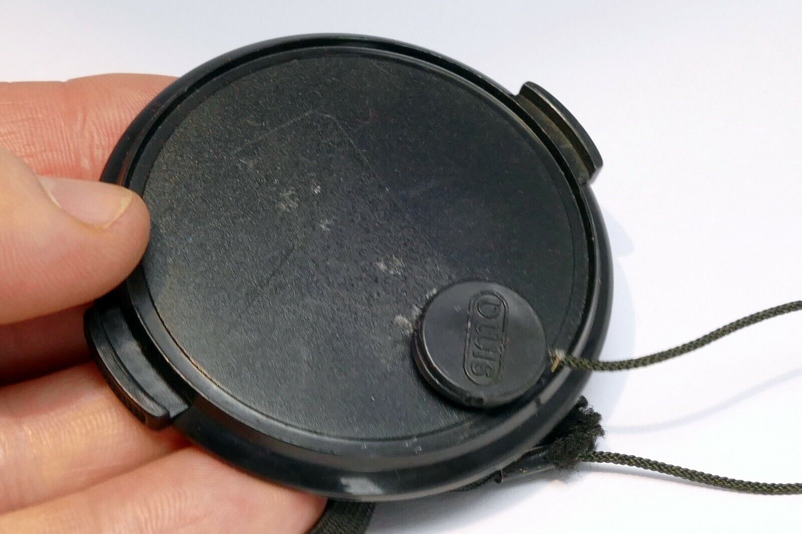 62mm Lens Front Cap snap on type Black with keeper string vintage