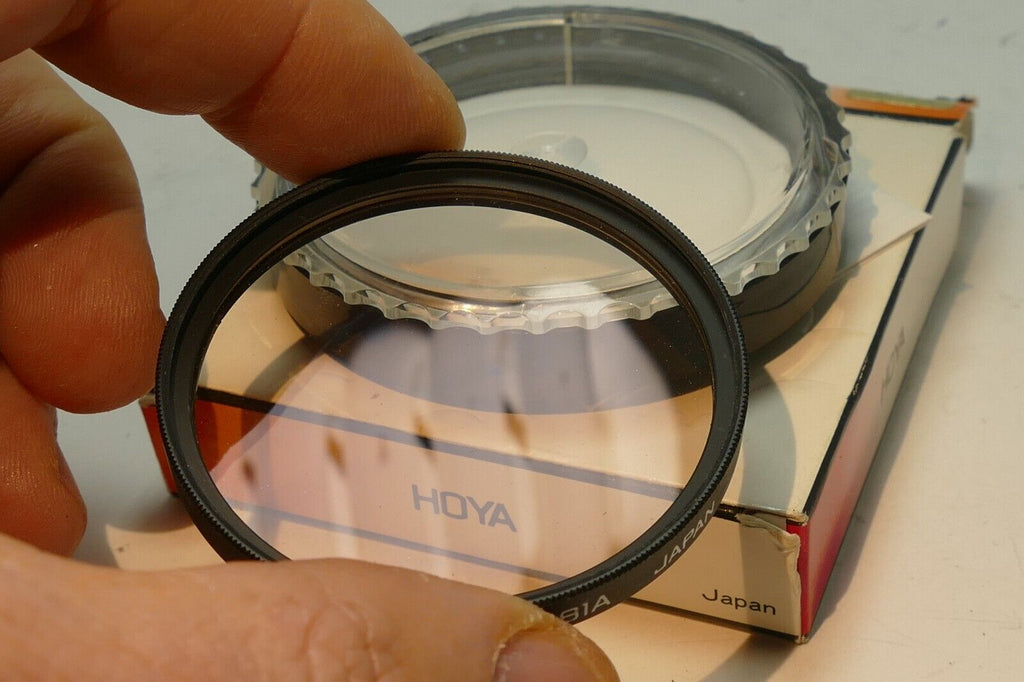 Hoya  52mm Filter 81A