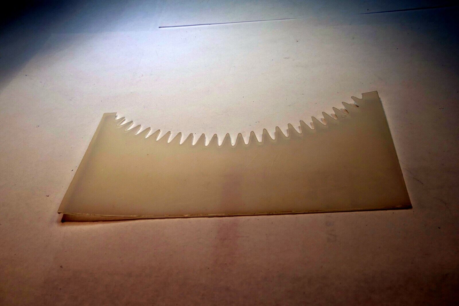 Lindahl Vignette White Mask 2X4.5" Serrated Bottom Arc  white high key