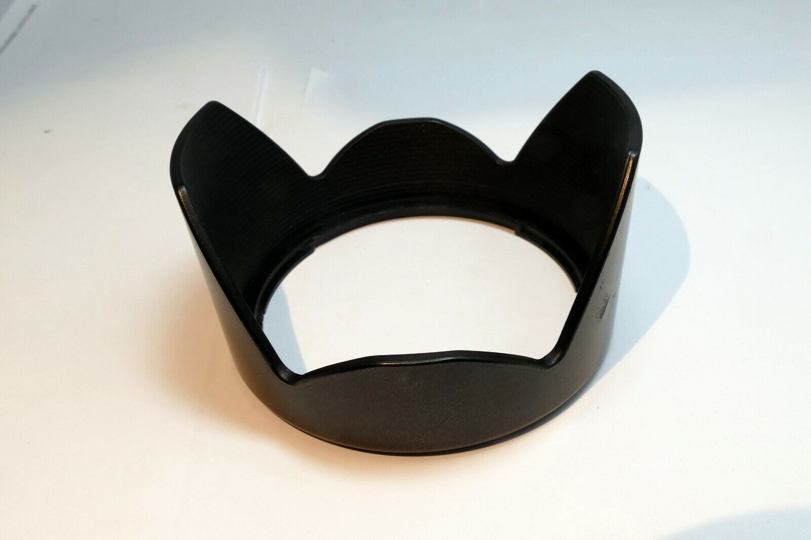 Tamron D5FH  Lens Hood 28-200mm f3.8-5.6 LD  OEM -  72mm rim