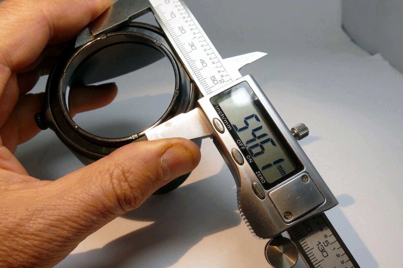 55.5mm Lens Hood  screw in  type telephoto