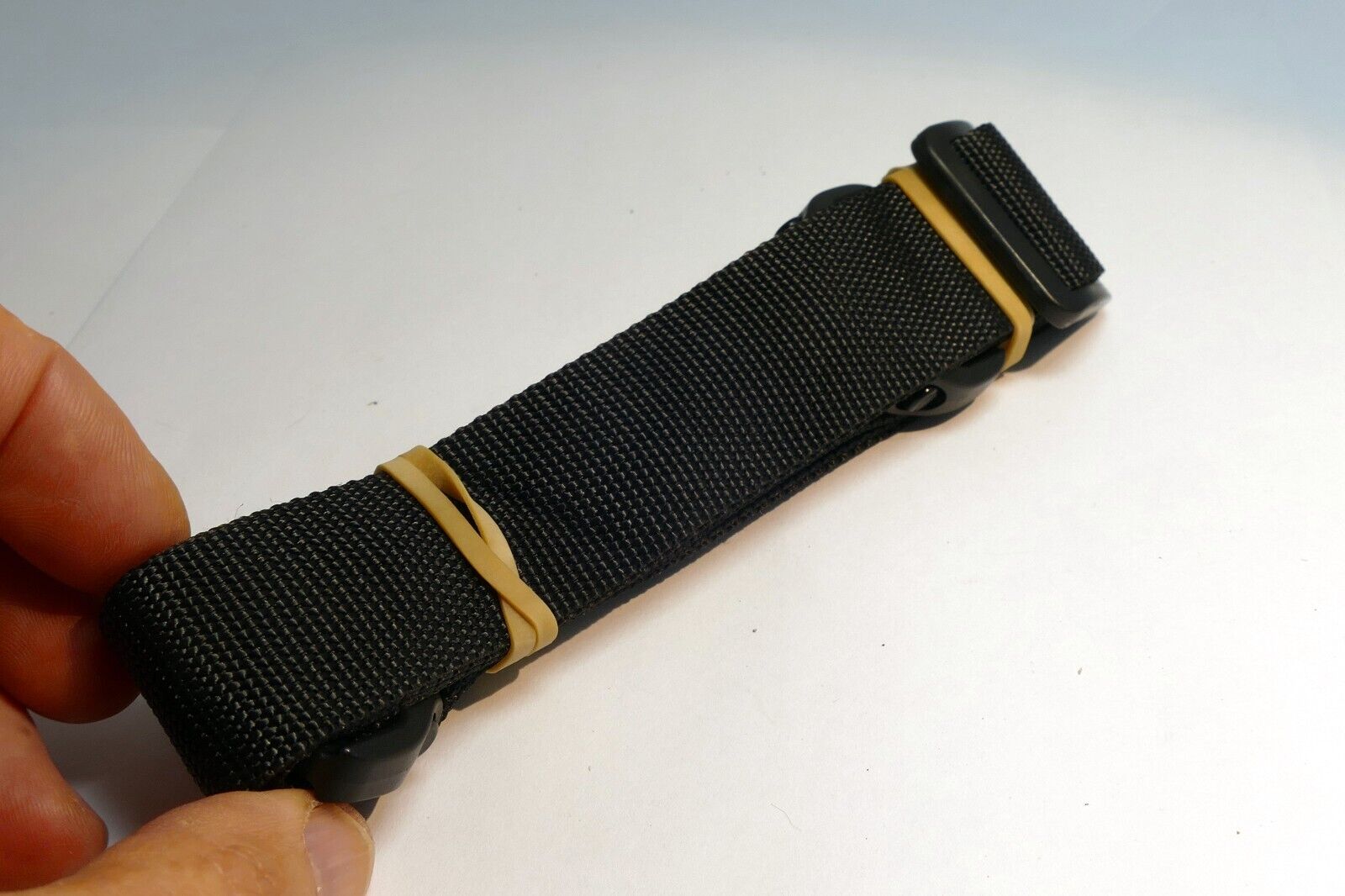 Nylon 3cm wide Shoulder Strap for camera  CASE with Plastic Swivel Hooks sturdy