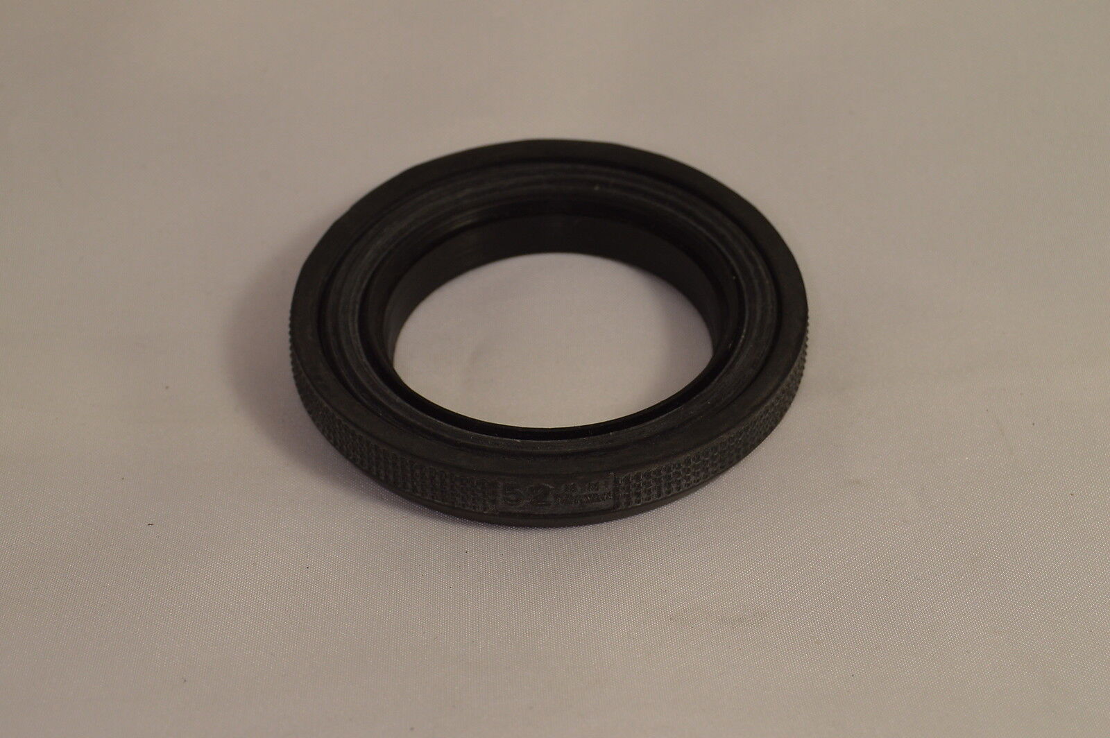 Collapsible 52mm Rubber Lens Hood with metal rim Made in Taiwan O107004