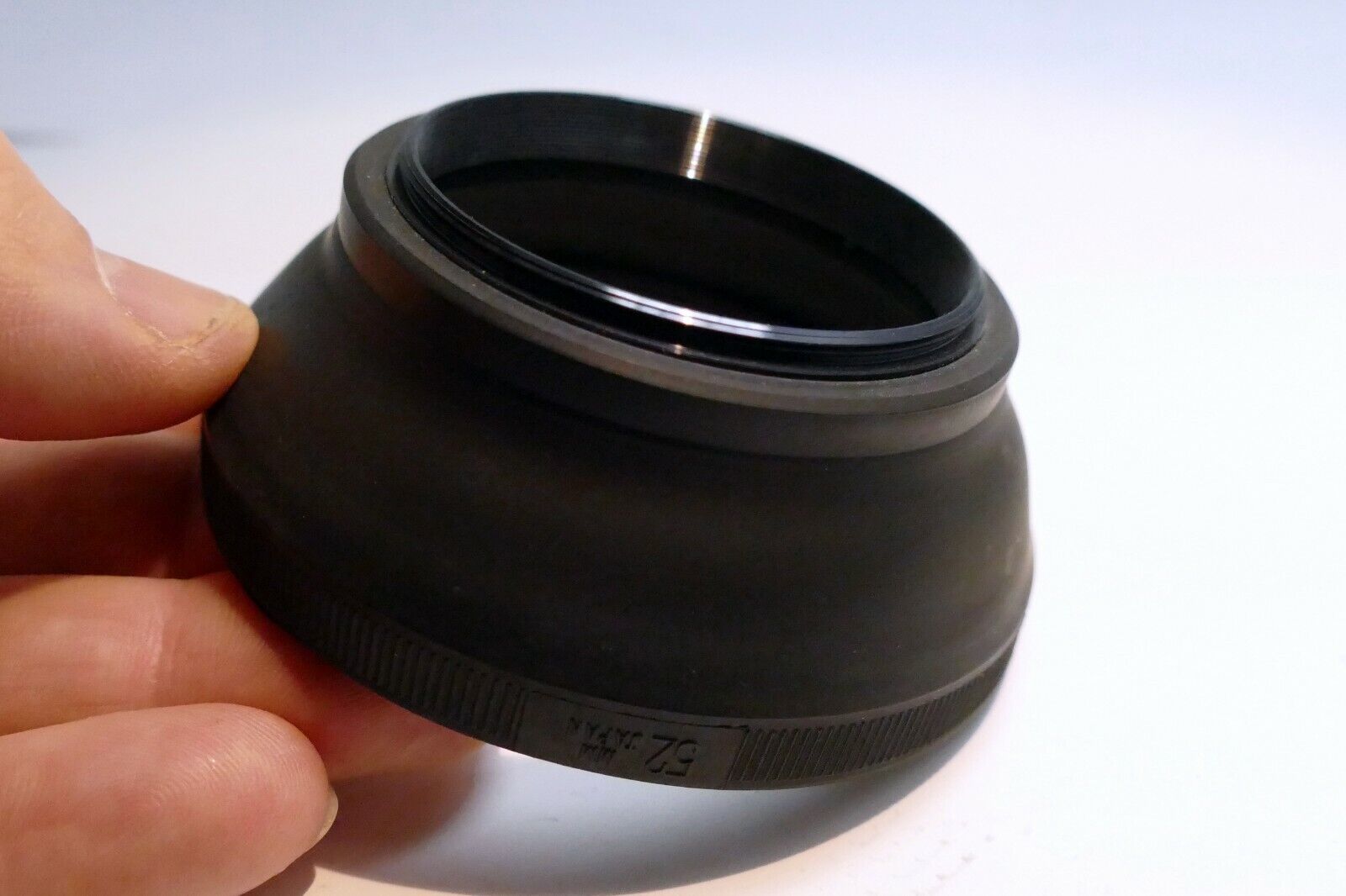 52mm rubber lens hood shade for normal 50mm f1.8 to medium telephoto 85mm f2.8