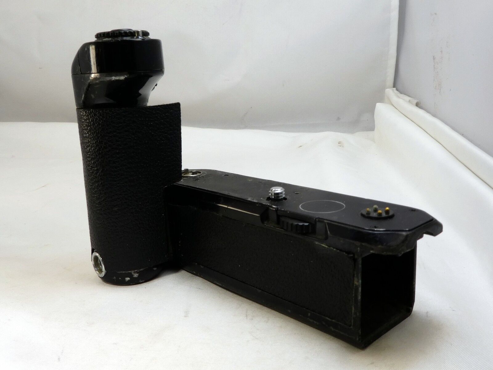Nikon MD-12 Motor Drive  Battery Pack for FE FM - Not Working Parts Repair AS IS