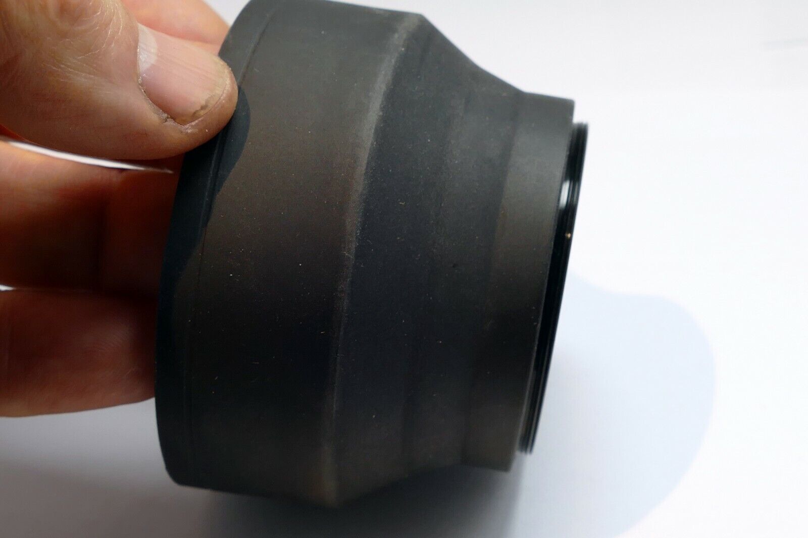 52mm Rubber Lens Hood Shade screw in collapsible telephoto for 135mm f2.8 f2.5