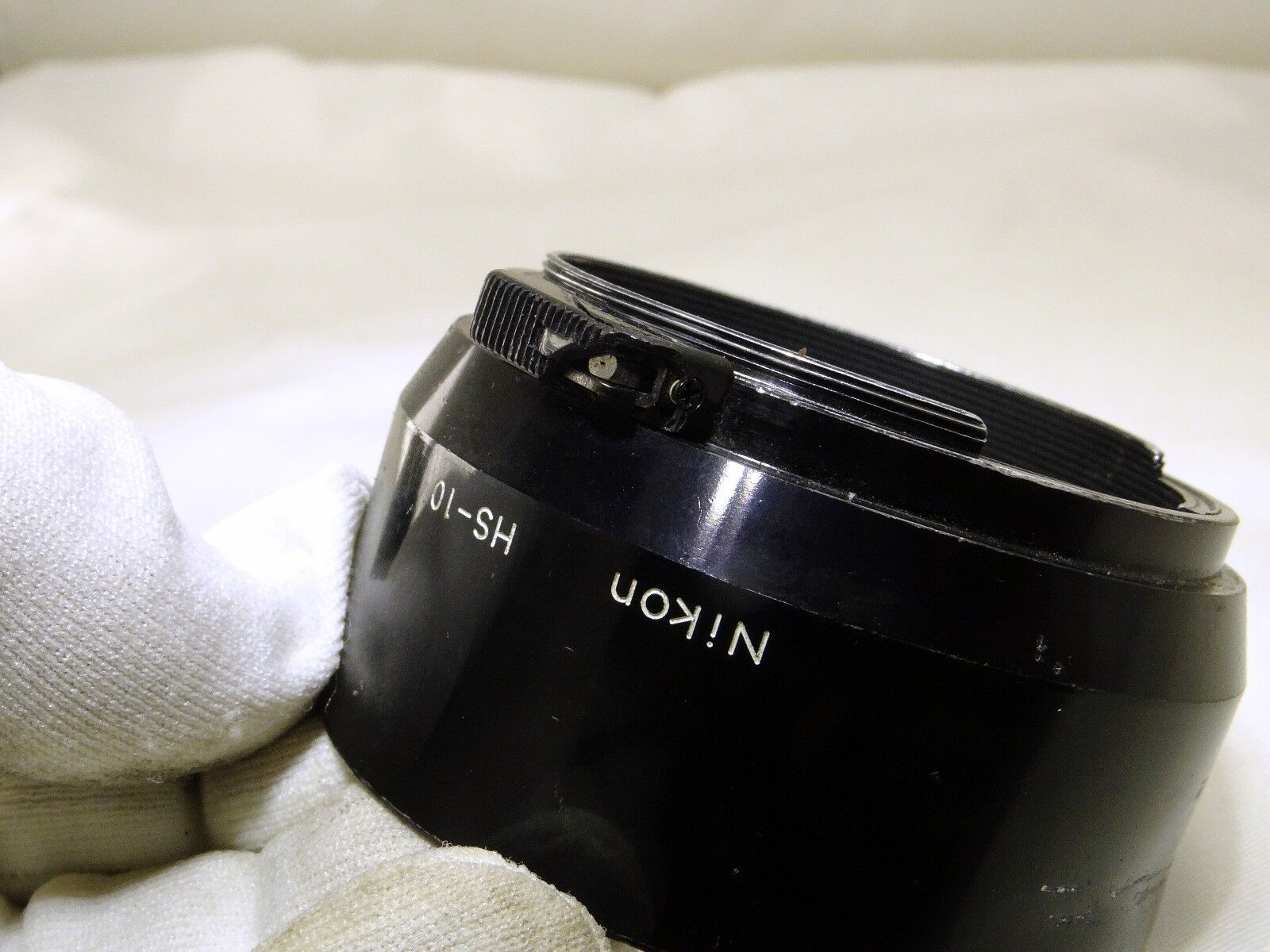 Nikon HS-10 Hood Shade Metal clip on for 135mm f3.5 85mm f2.0 105mm Genuine EOM