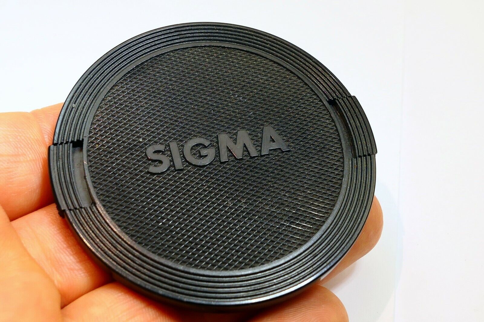 Sigma 62mm Front Lens cap snap on type genuine made in Japan