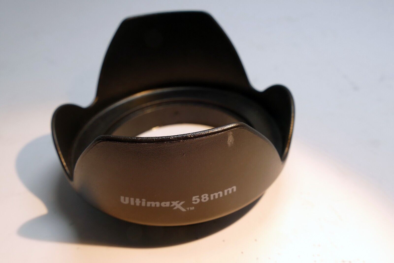58mm Lens hood shade threaded  for YN 50mm f/1.8 II - missing locking ring