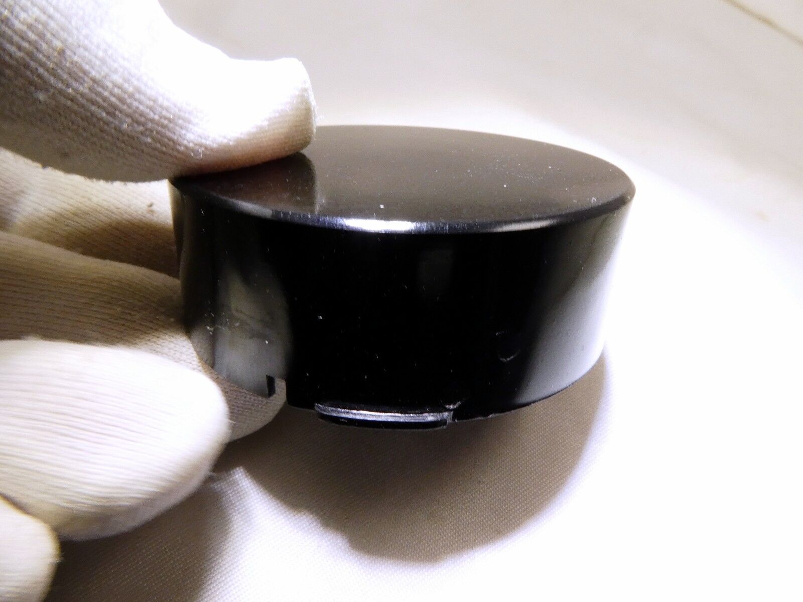 "AUW" Rear Lens Cap (unknown brand)
