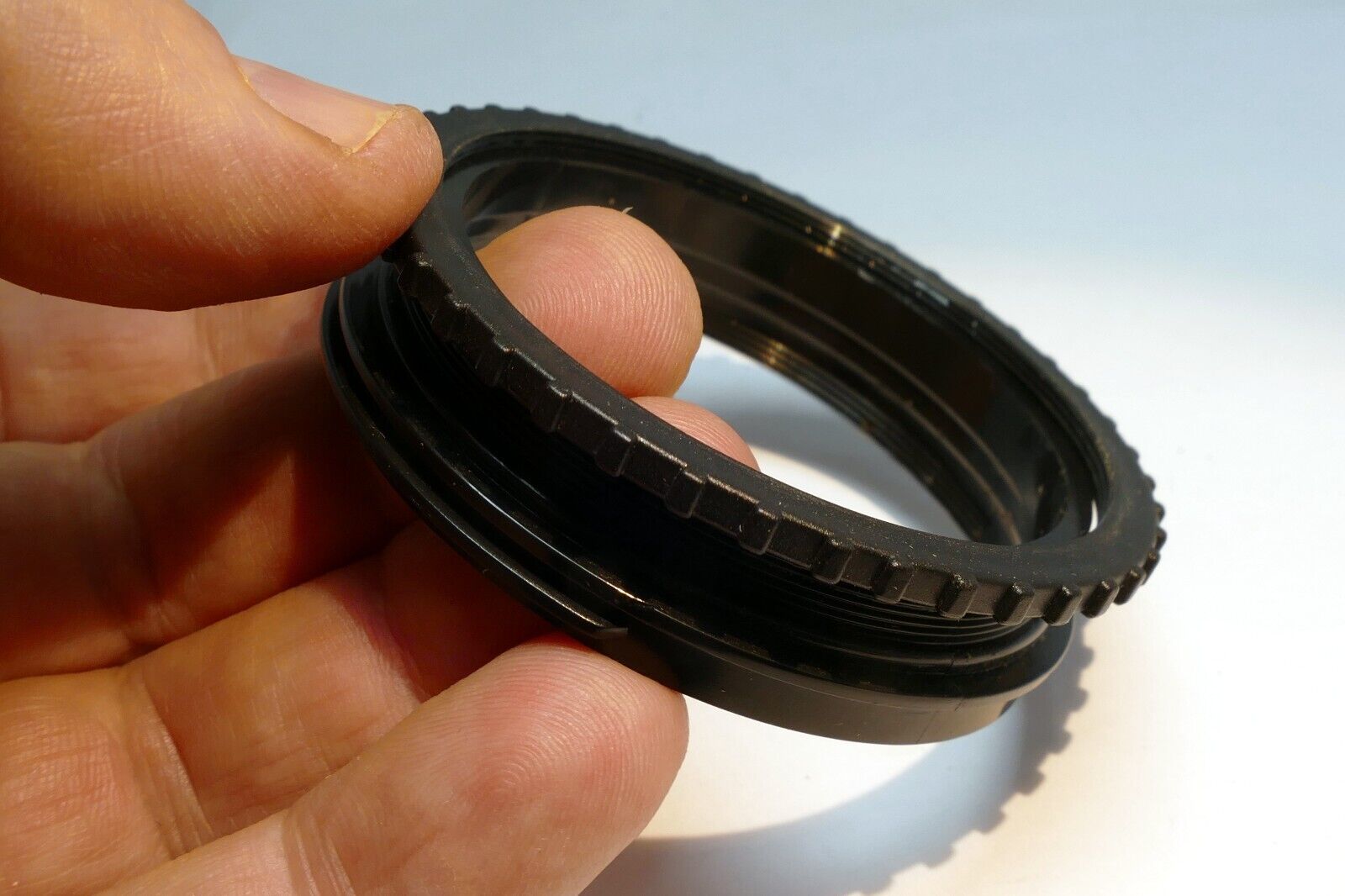 Lens Ring adapter 58mm for petal hood threaded plastic with locking ring