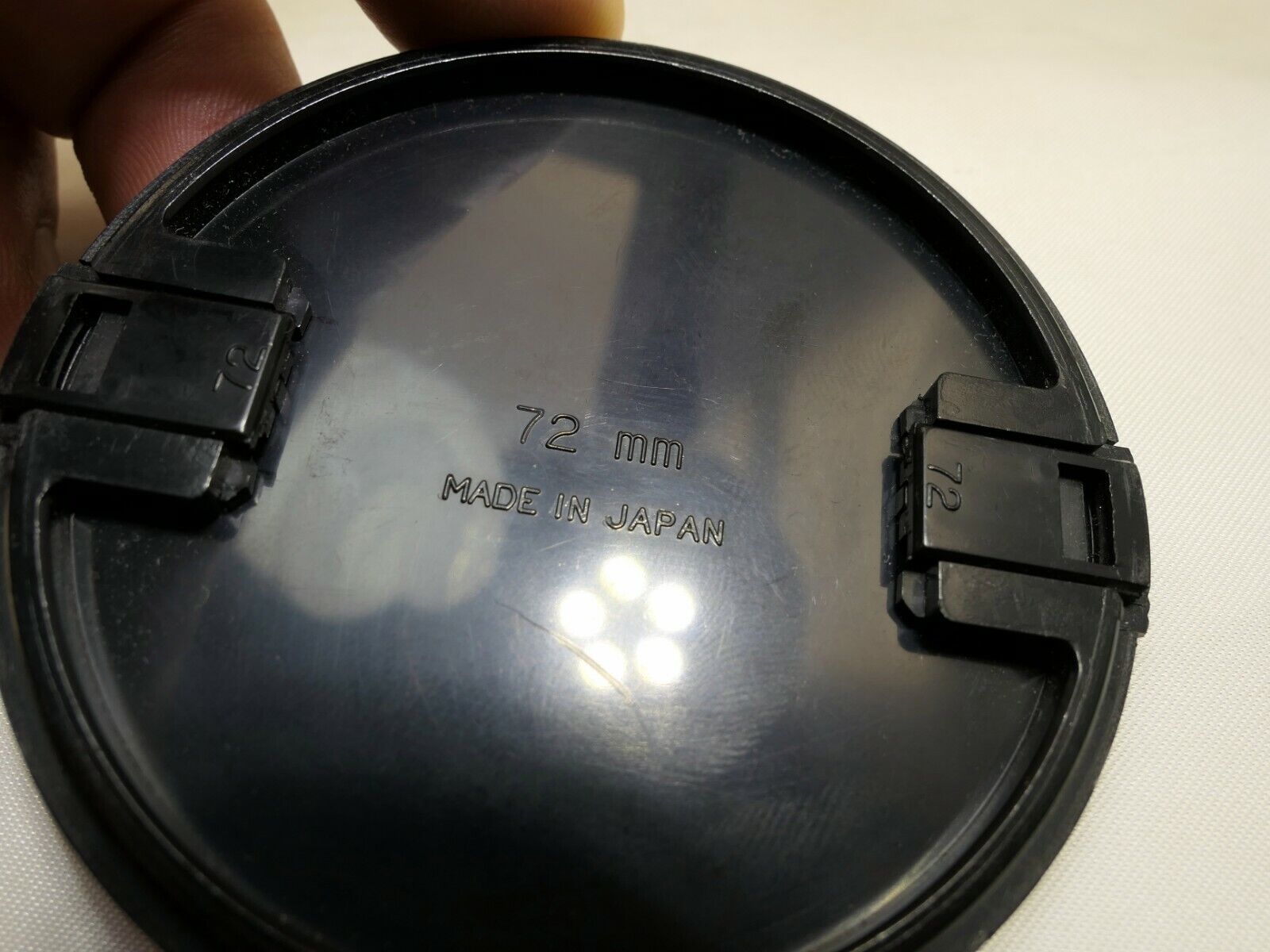 Sigma  72mm Lens Front Cap snap on type for f2.8