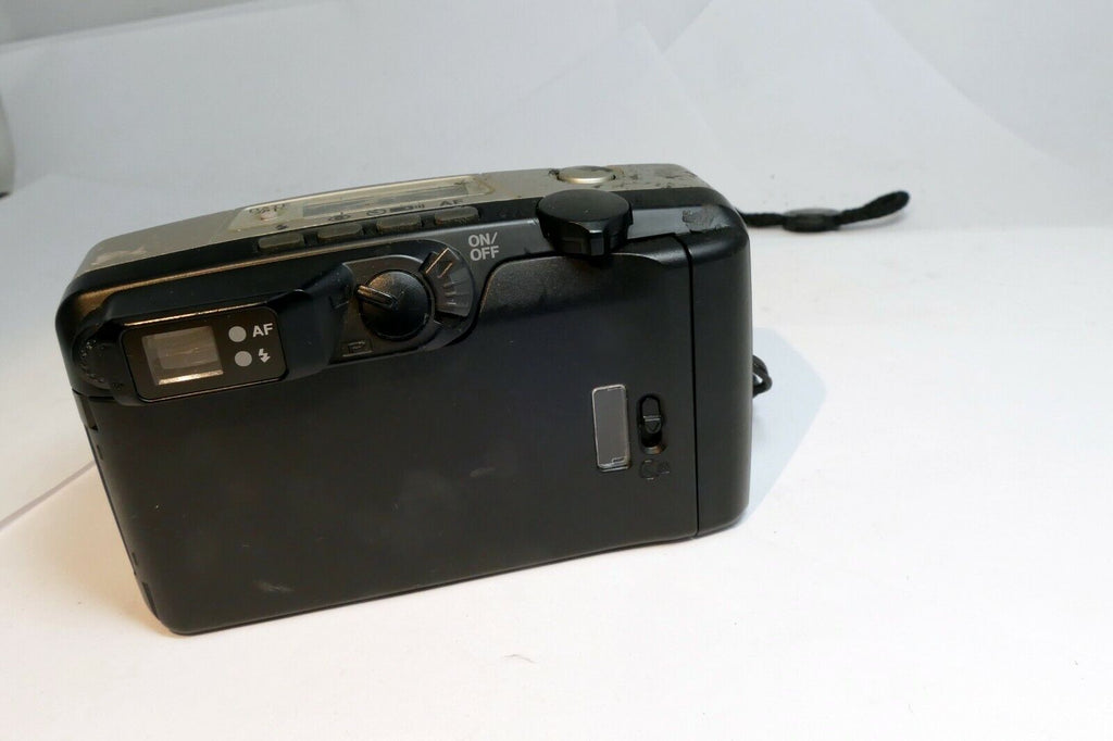 Pentax IQ Zoom 140M 35mm camera - untested  -  for parts AS IS
