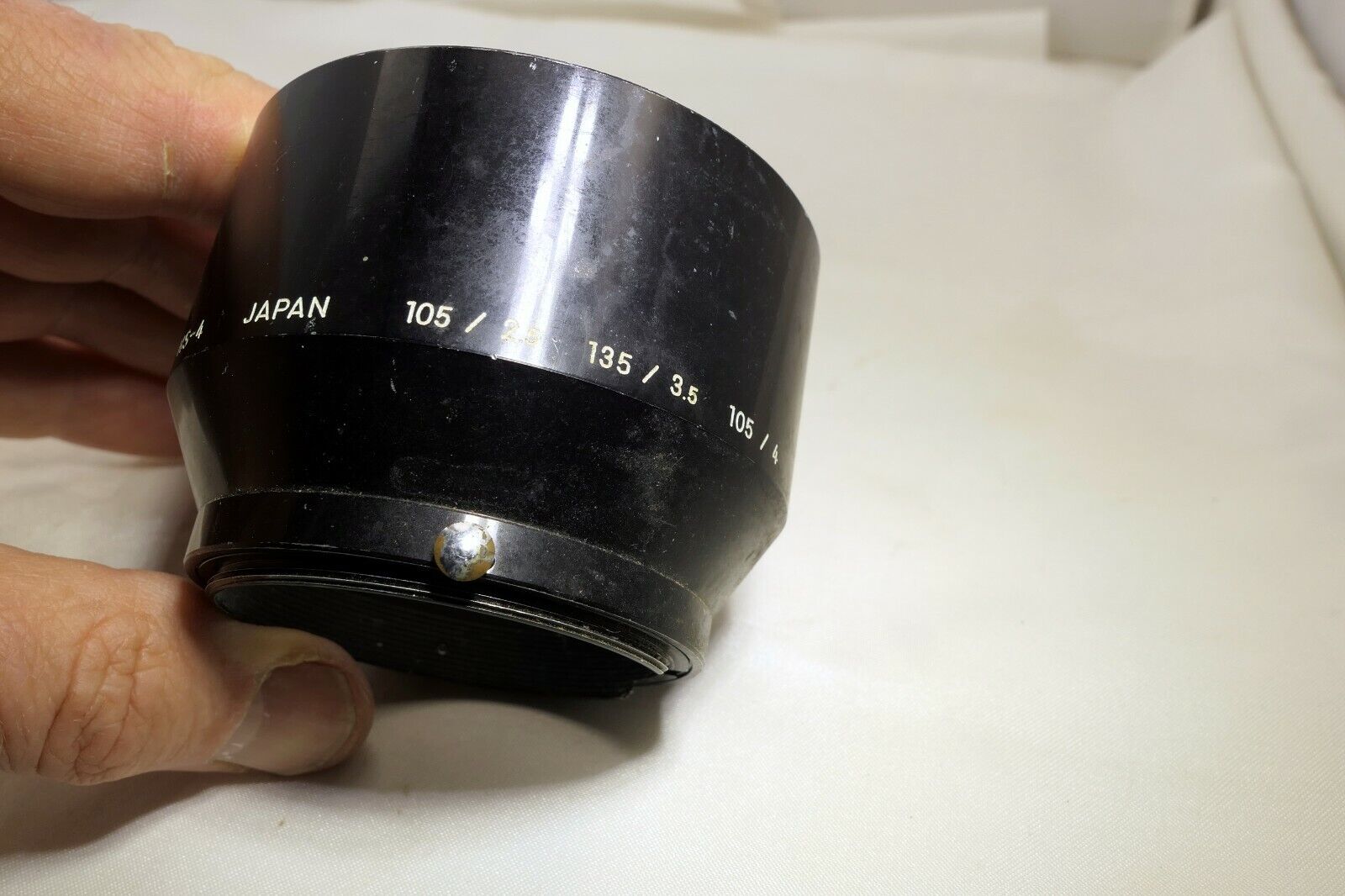 Nikon HS-4 Lens Hood 105mm f2.5 f4 Micro Nikkor Ai-s 52mm threads Genuine Shade