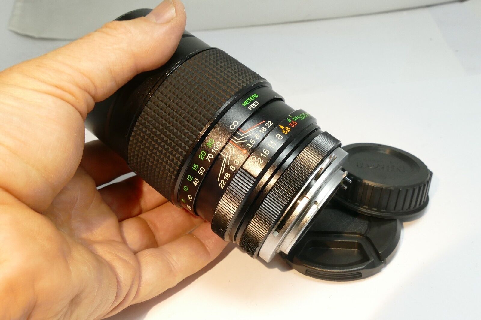 Vivitar 200mm f3.5 lens Non Ai  F mount  manual focus prime telephoto