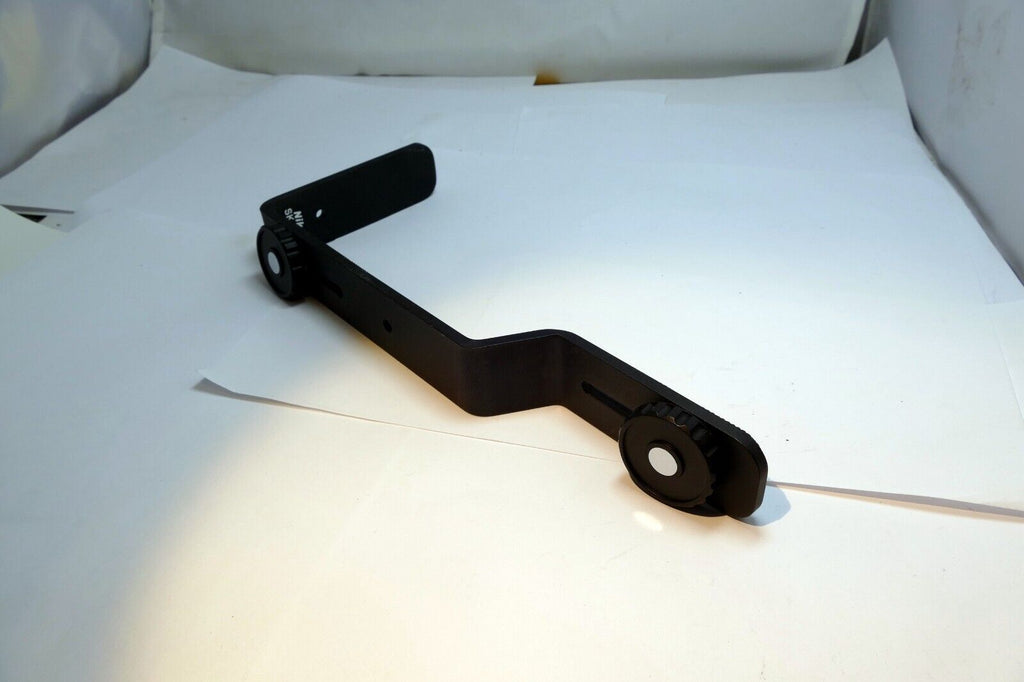 Nikon SK-E900 flash bracket for Coolpix 900S 950 990 995 4500 camera