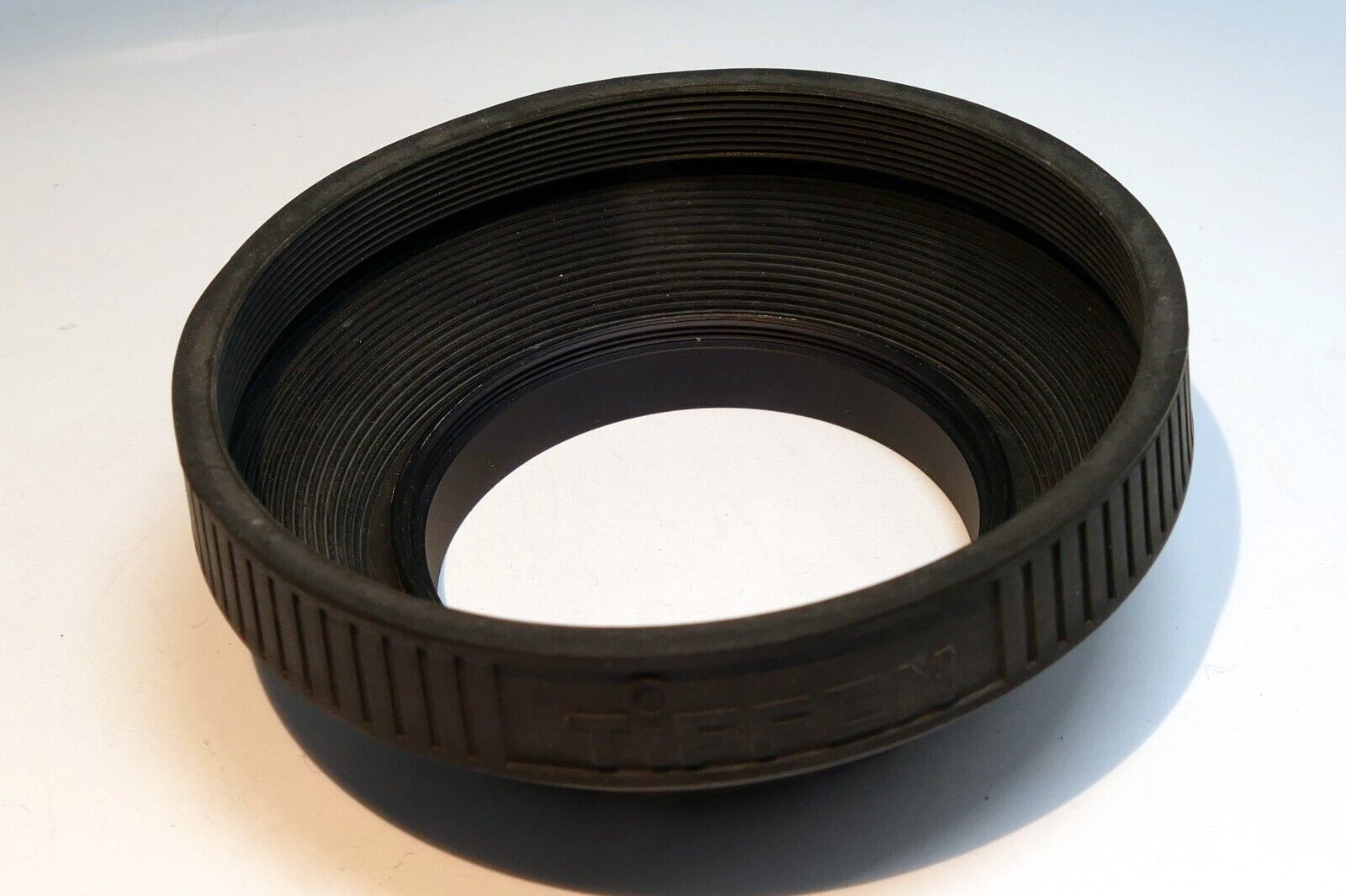 Tiffen 52mm  Rubber Lens Hood Shade double  threaded for 50mm f1.4
