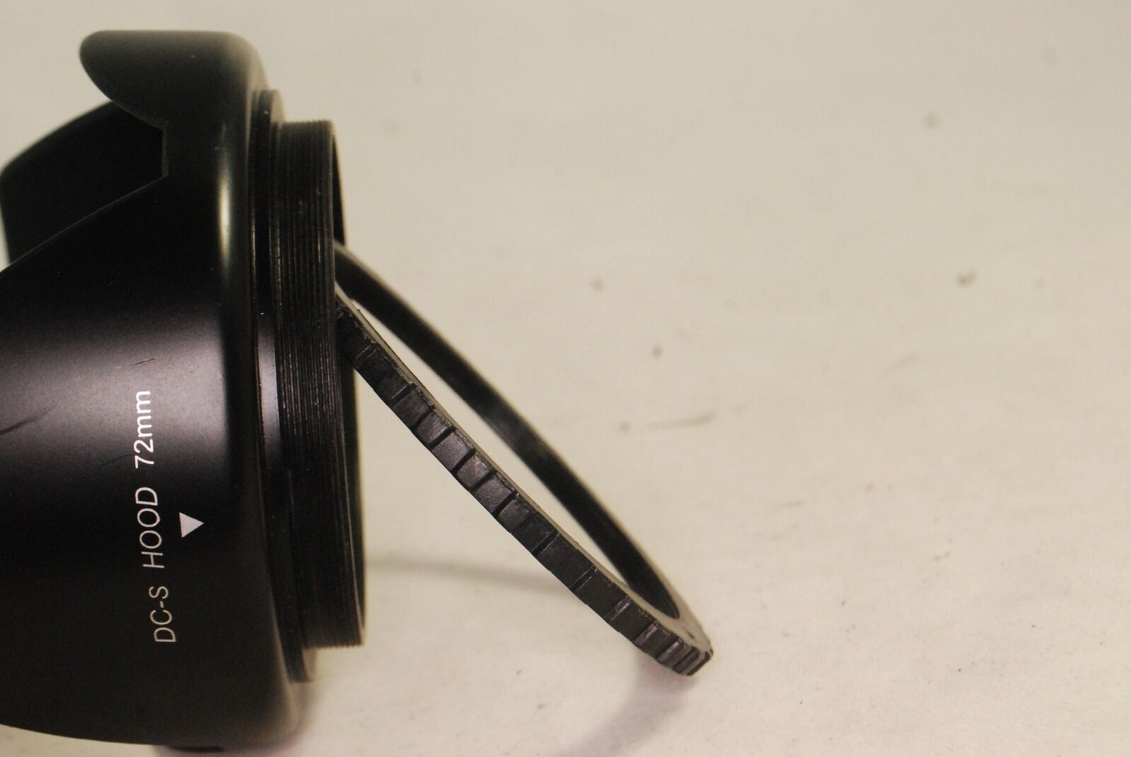 DC-S Plastic Lens Hood 72mm Screw On In Type for zoom 18-200mm S3109018