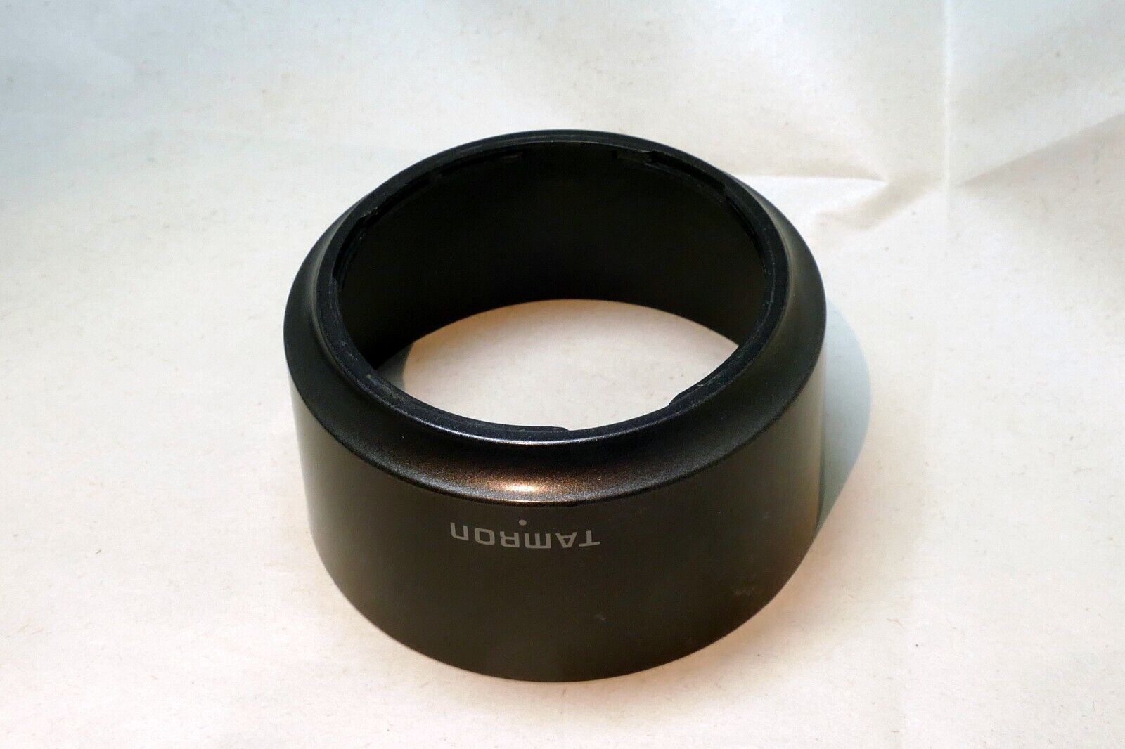 Tamron B4FH Plastic Lens Shade Hood for   70-300mm F4.5-5.6 AF (58mm)