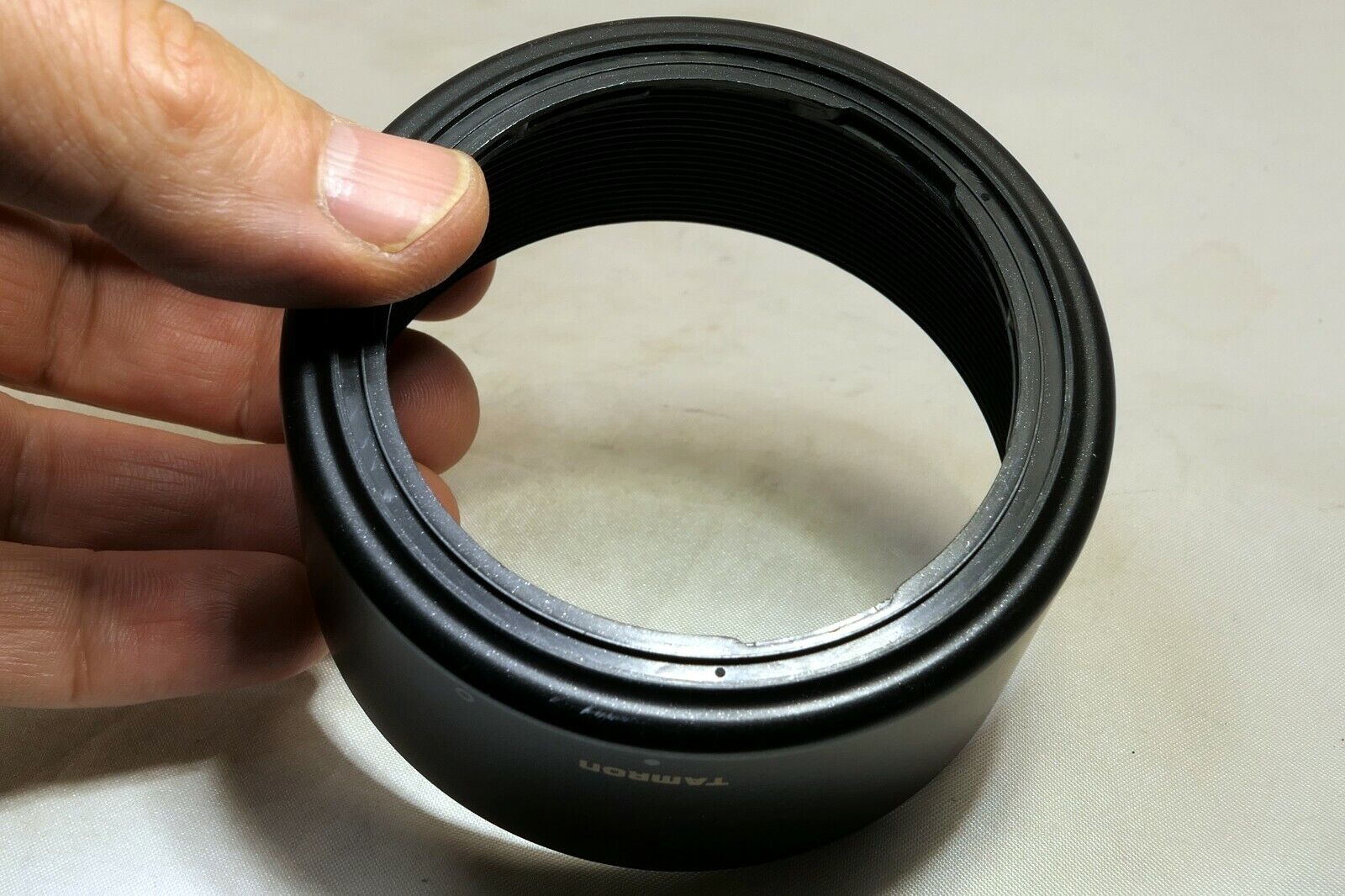 Tamron 1B4FH Lens Hood Shade for 70-300mm f4-5.6 LD (472D) - 58mm rim