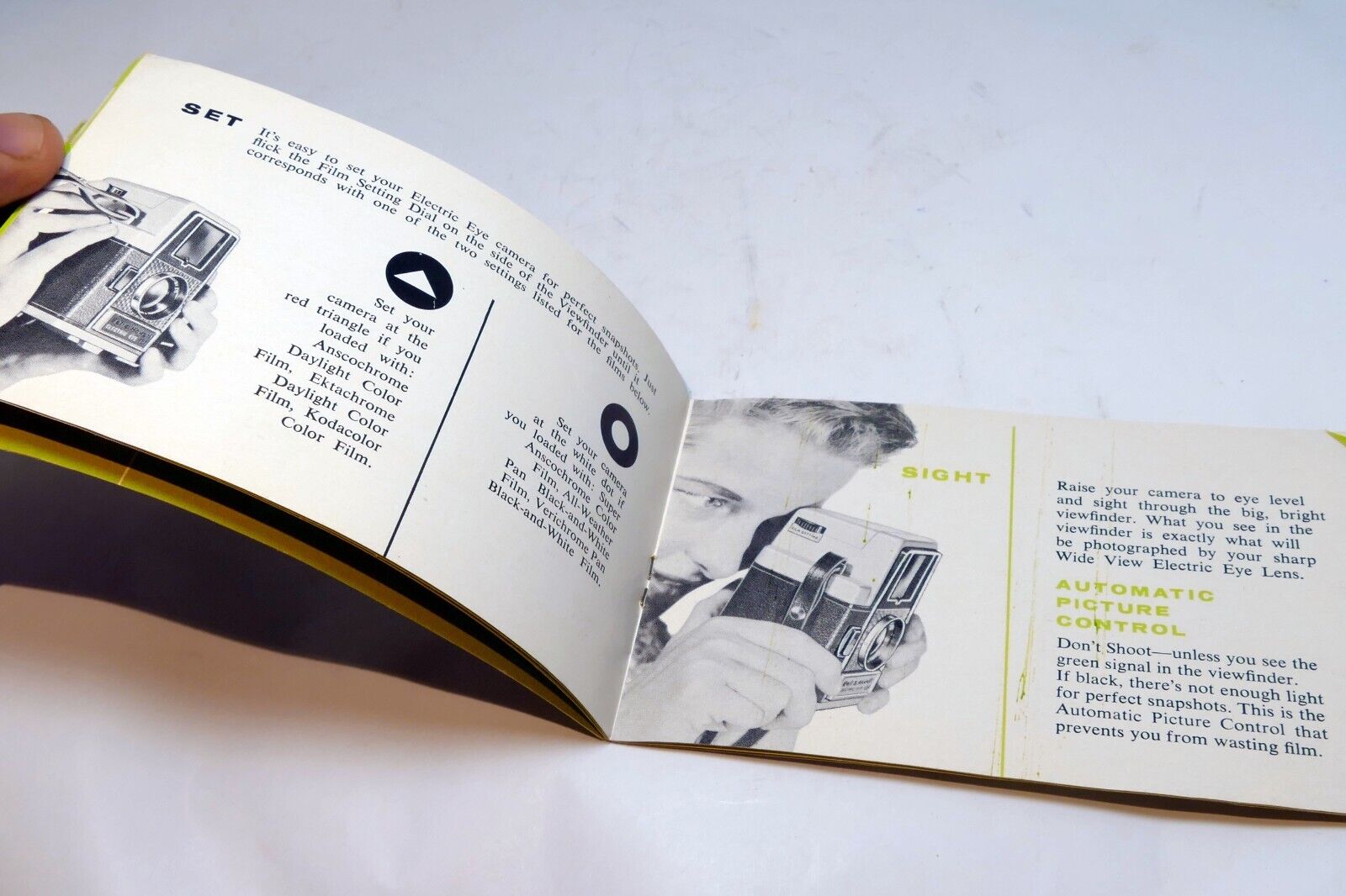 How to use Bell & Howell Infallible electric eye camera quick guide