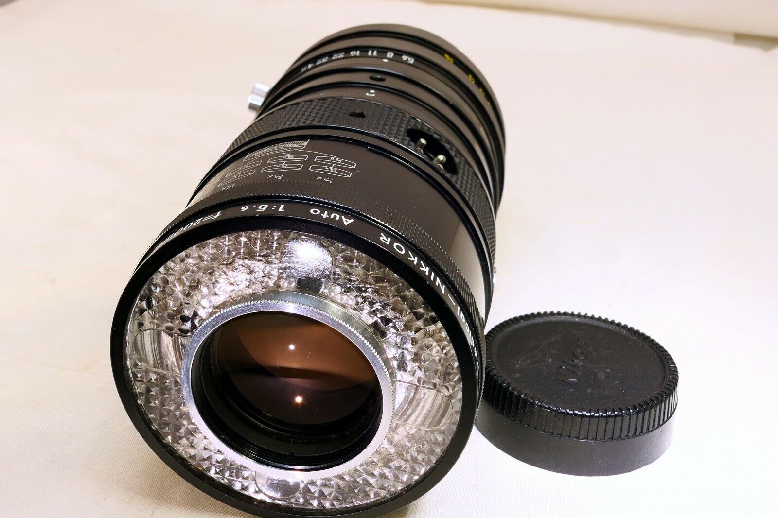 Nikon MD - Nikkor Auto 200mm f5.6 Nippon Kogaku Japan lens 4 pin model
