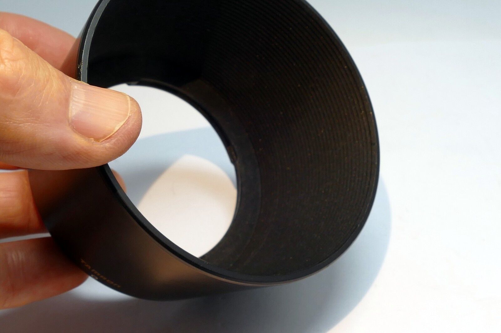 Tamron 1D2FH Lens Hood Shade  100-300mm f/5-6.3 Macro AF  (55mm rim) Genuine OEM