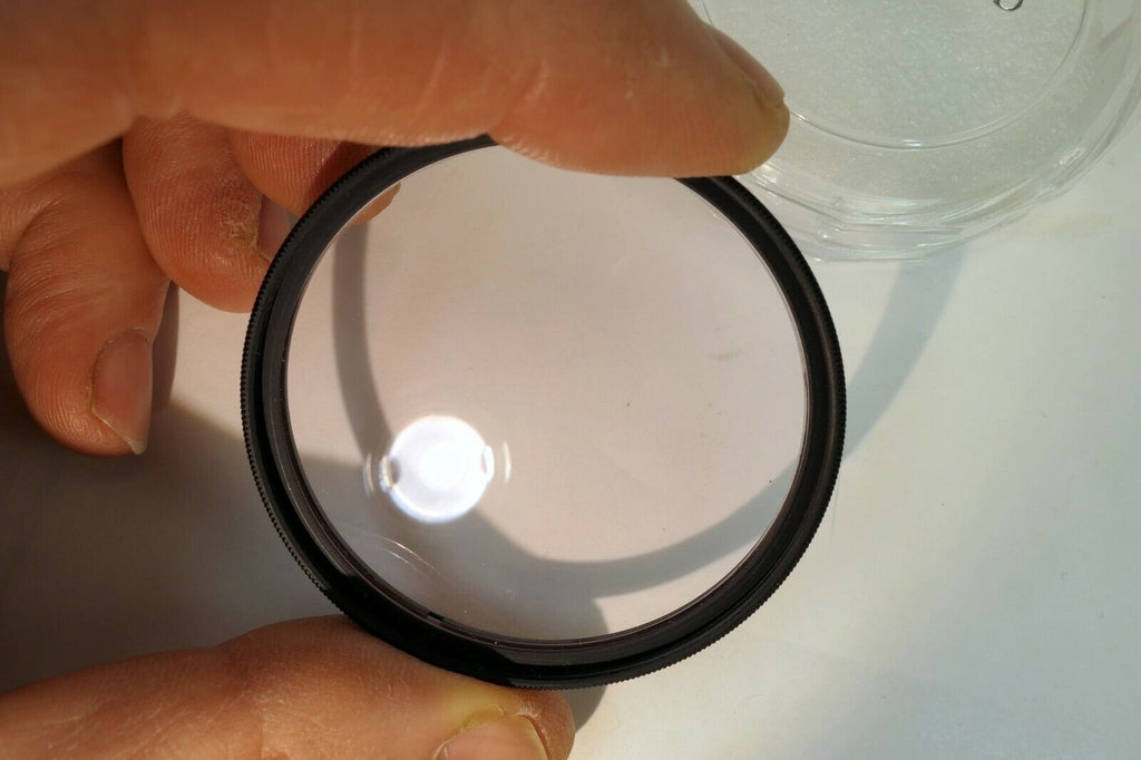 Hoya Skylight 1B Sky Lens Filter with plastic case