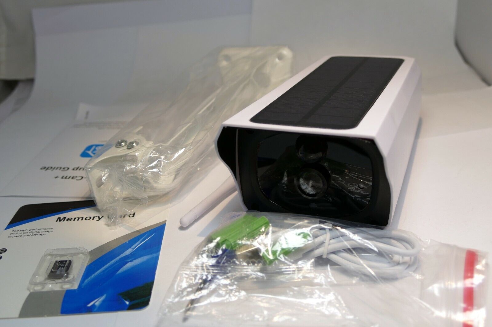 1080P HD Wifi Outdoor Solar Energy IP Camera Wireless Surveillance IR PIR Motion