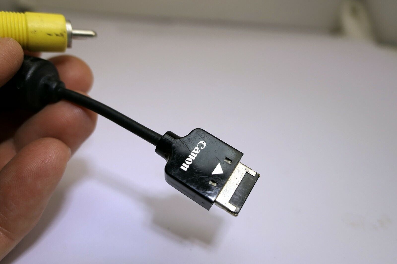 Canon HR5 Video RCA Cable for Canon Cameras