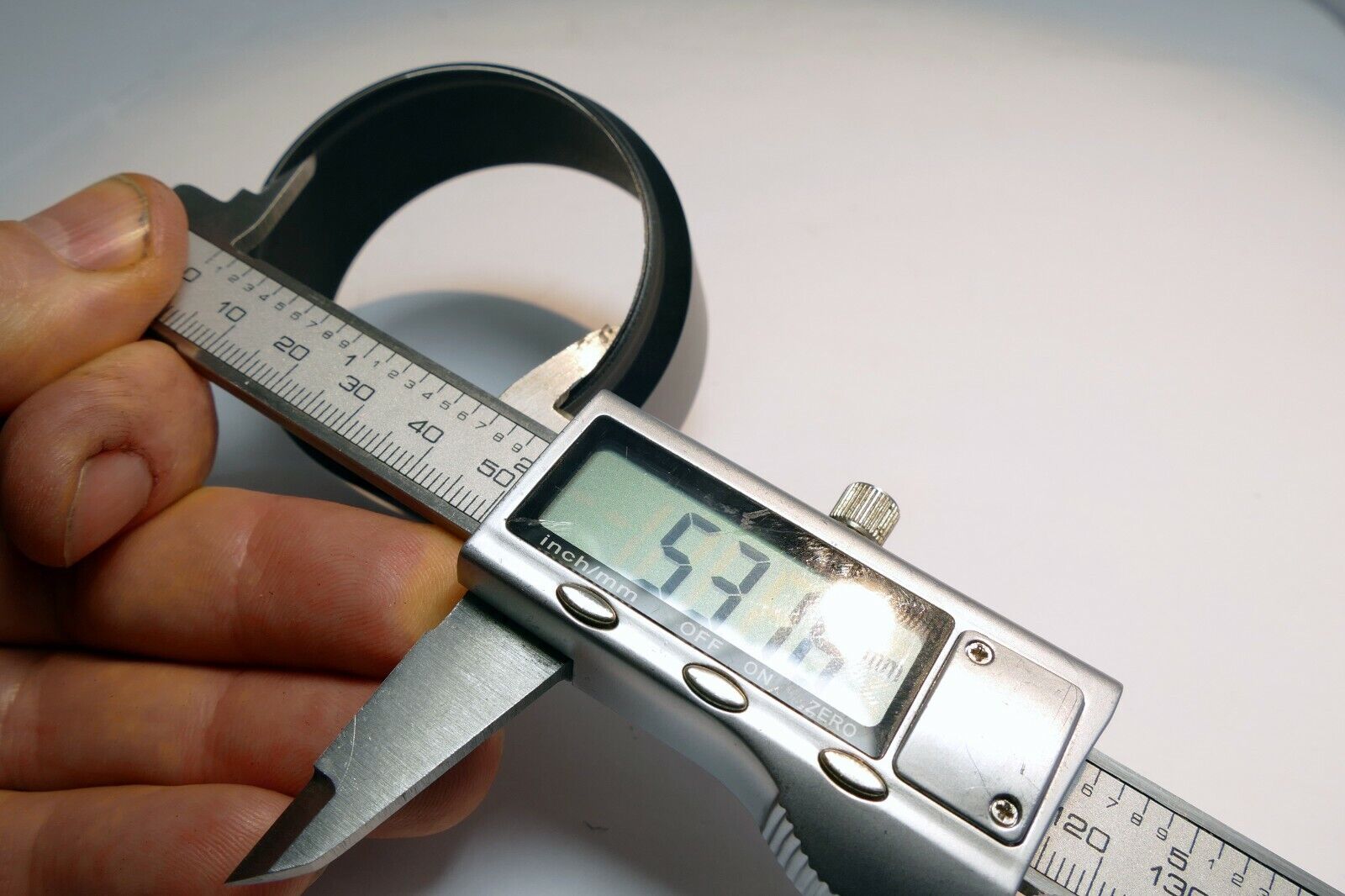 Metal LENS Hood Shade damaged missing threads 54mm ID