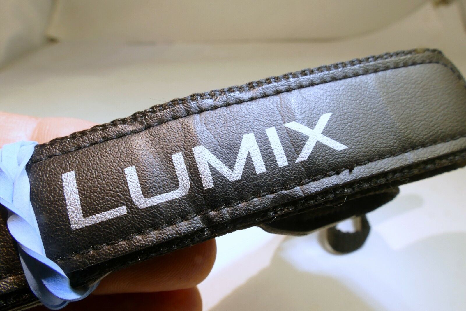 Panasonic LUMIX DMC FZ200 FZ000 FZ300 1" 2.5cm wide Neck Shoulder camera Genuine