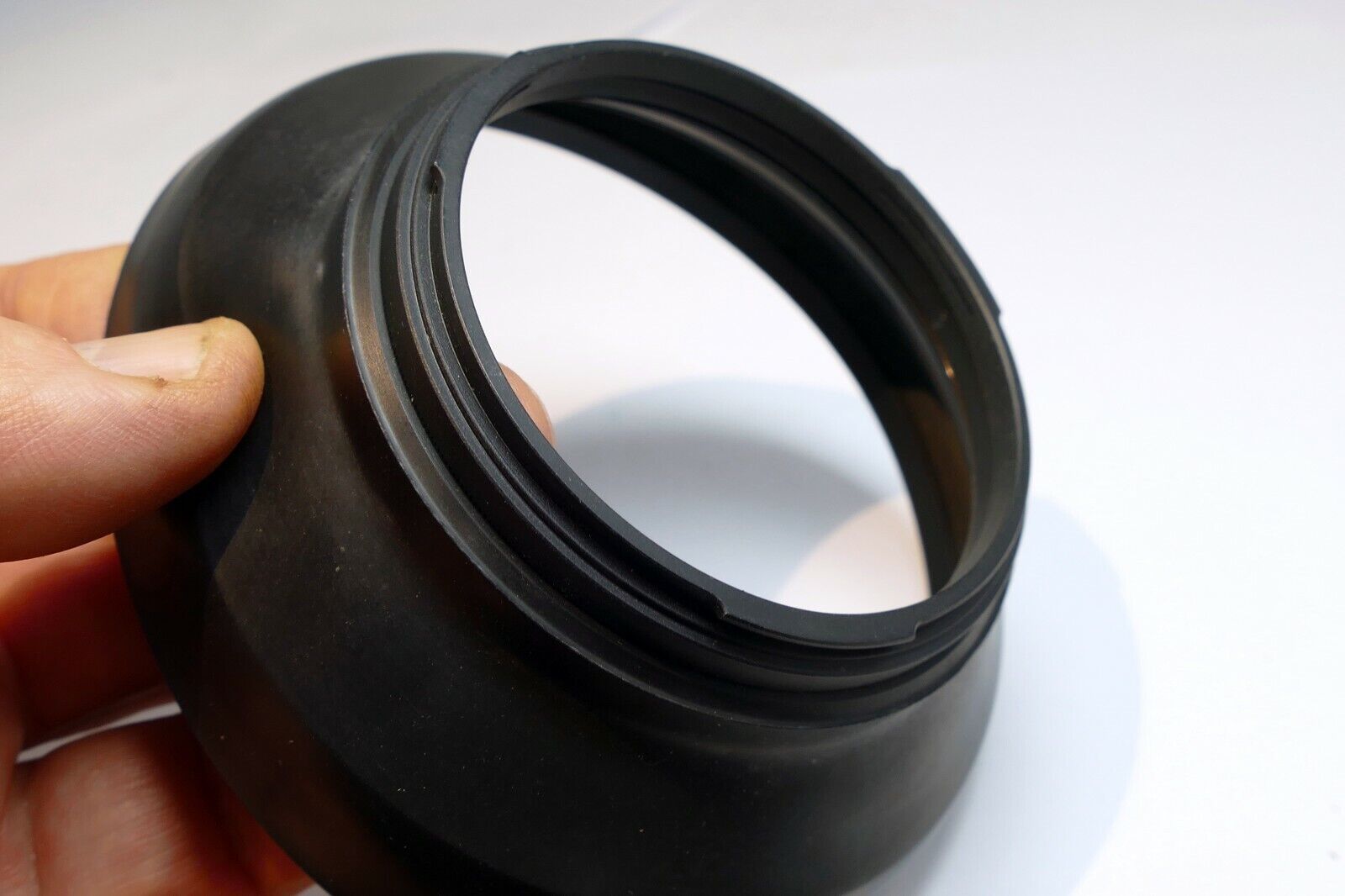 Quantaray Bayonet Lens Hood Shade unknown brand twist on type