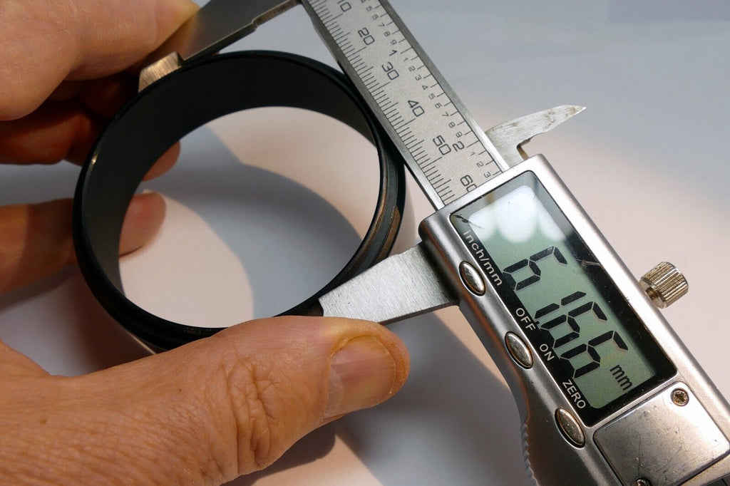 63mm Plastic  Lens Hood Shade threaded