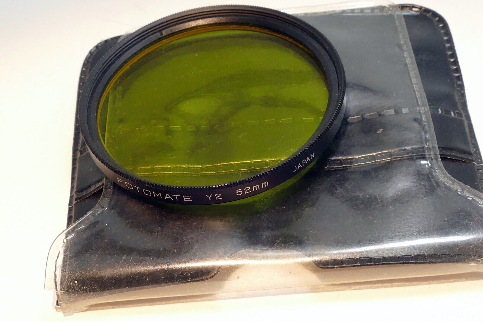 Fotomate  52mm Filter Yellow Y2 with soft case