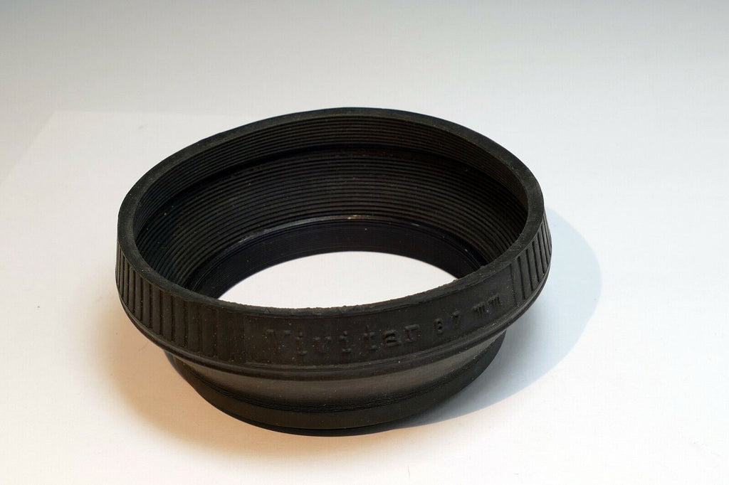 67mm rubber Lens Hood Shade screw in for 70-210mm series 1 f3.8 f3.5
