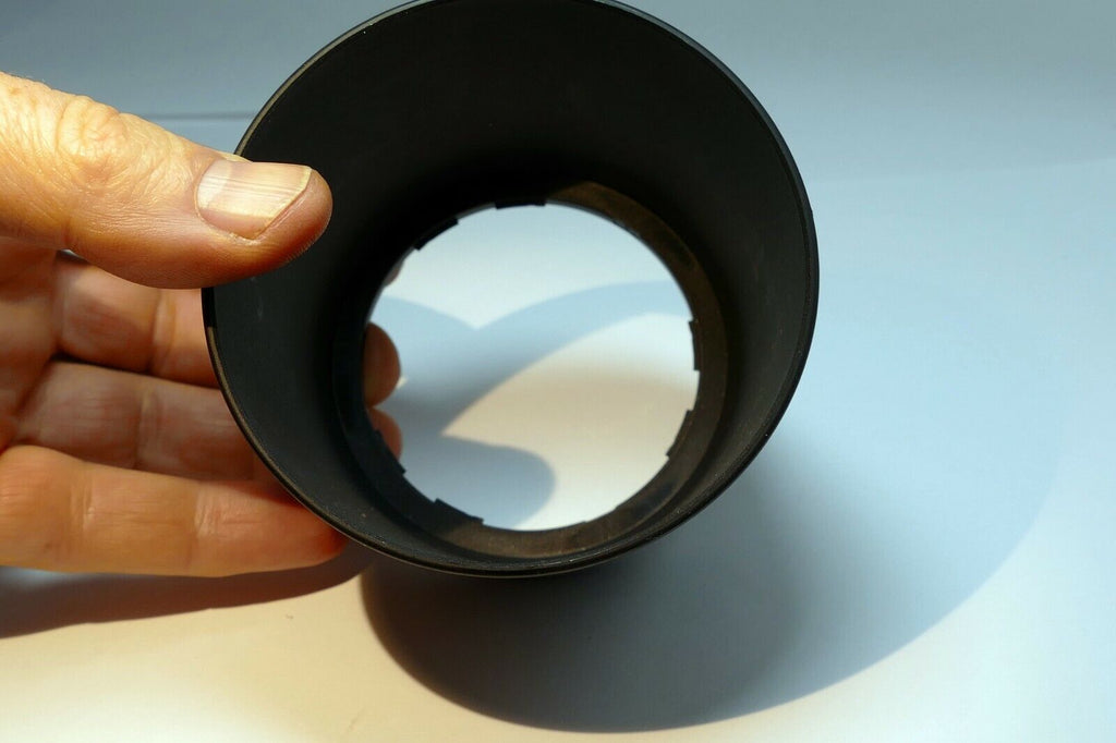58-60mm Twist on Lens Hood Shade