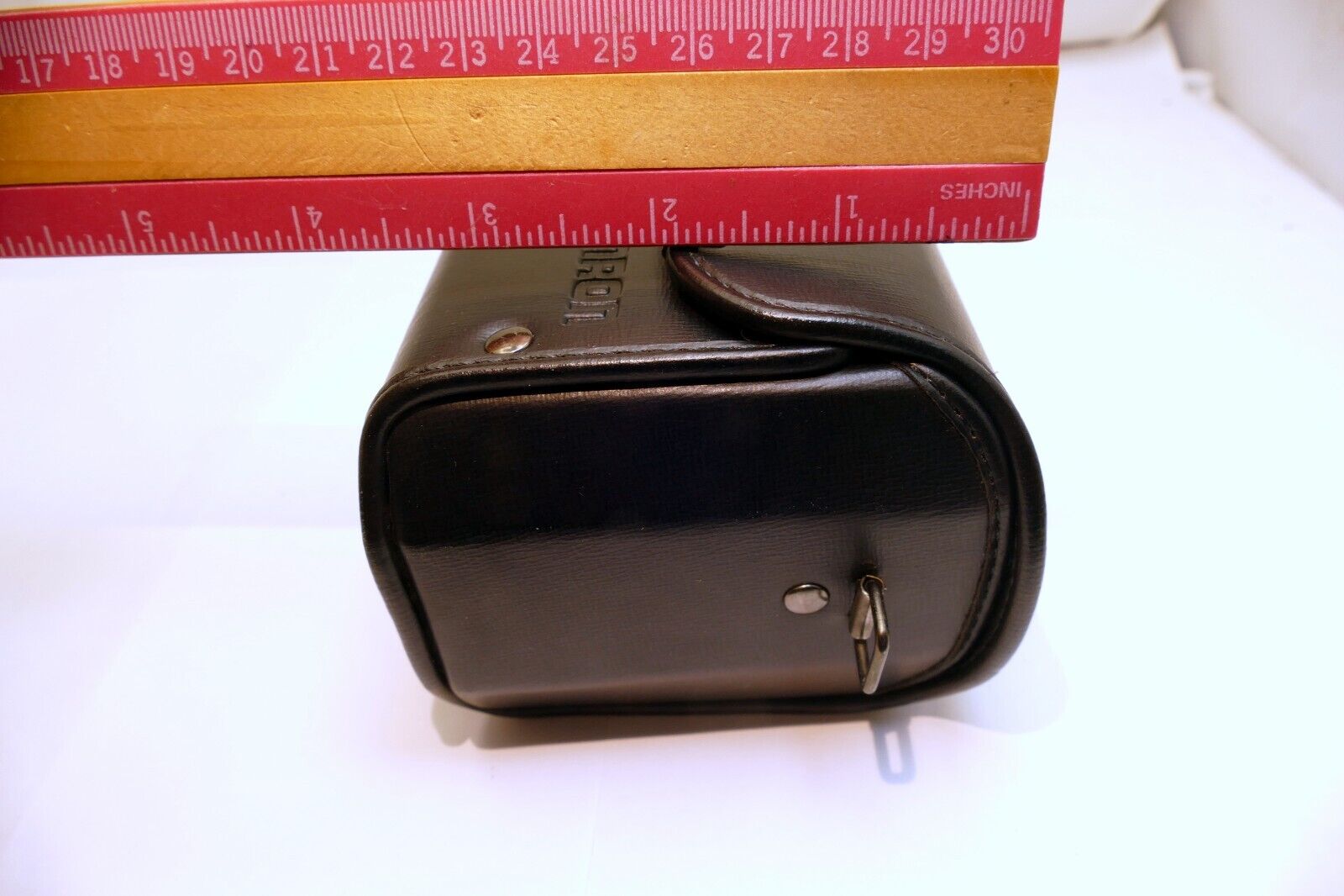 Tamron L-08 small hard Case for 50mm f1.8 f1.4 lens