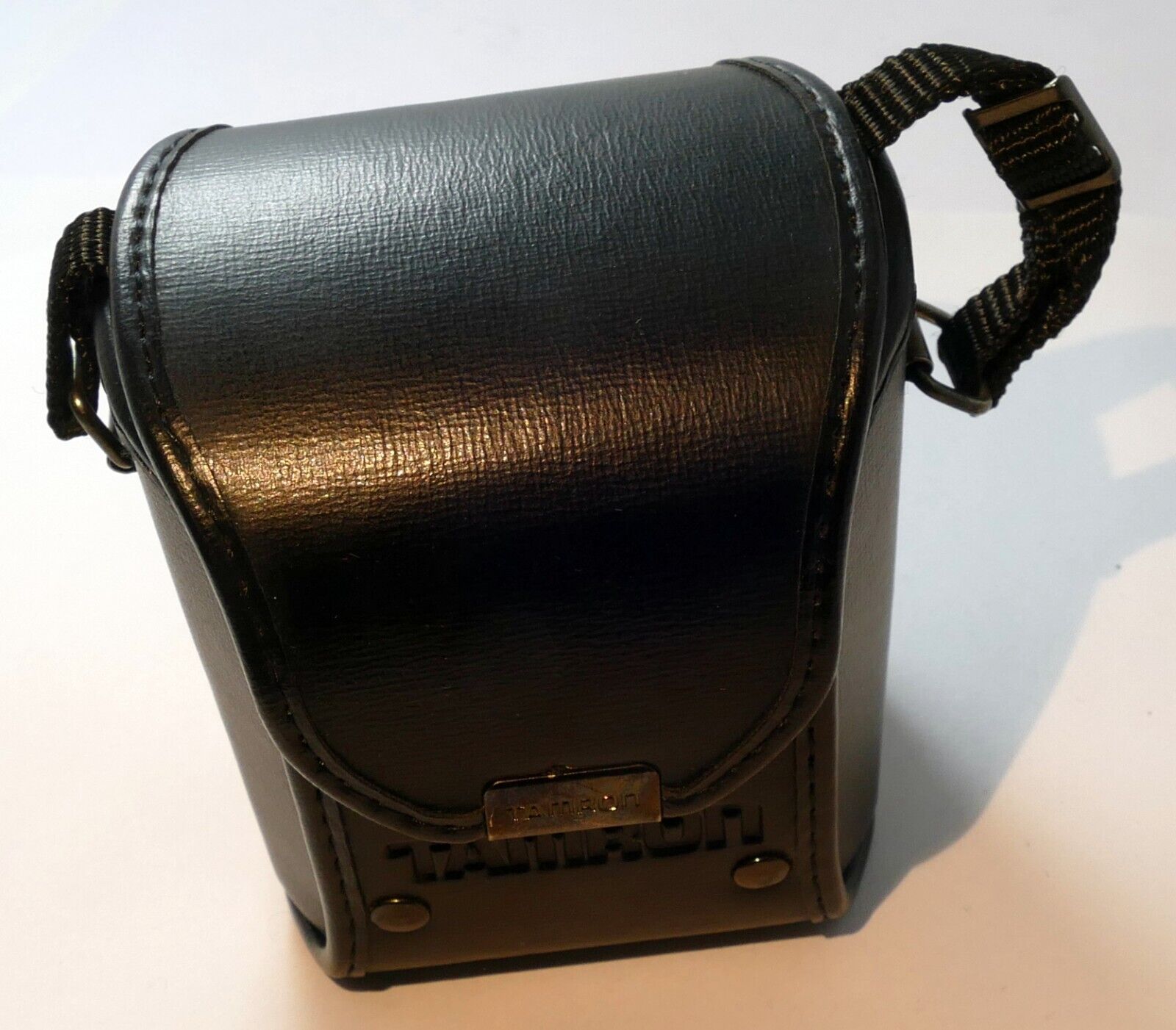 Tamron L-06 Lens hard Case for Adaptall 2 24mm f2.5 28mm Original w/ strap