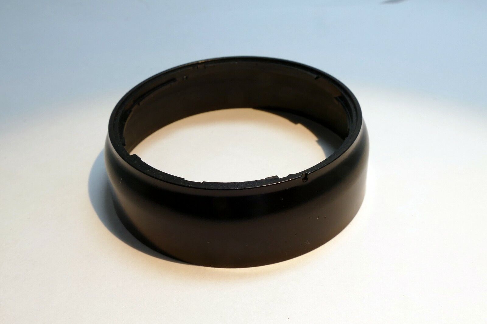 57.5mm ID Lens Hood Shade twist on type (unknown model)
