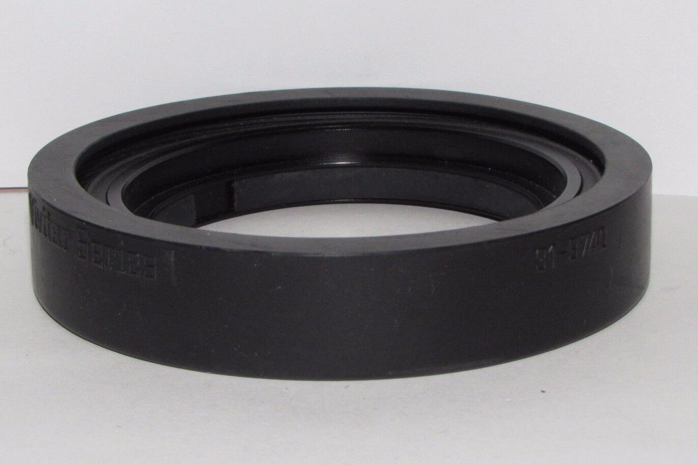 Vivitar Series 1 31-9740 67mm Collapsible Lens Hood Shade for 70-210mm f3.5