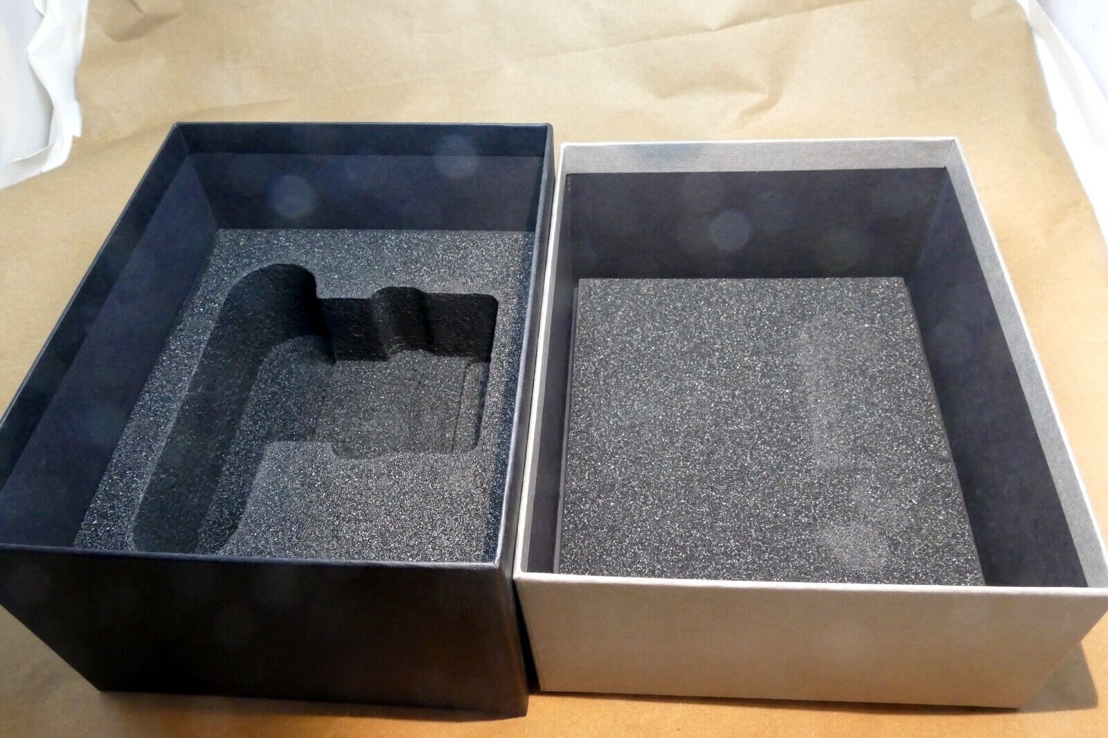Empty Box (only ) for camera body Black / Leica Q2 Monochrom camera - OEM