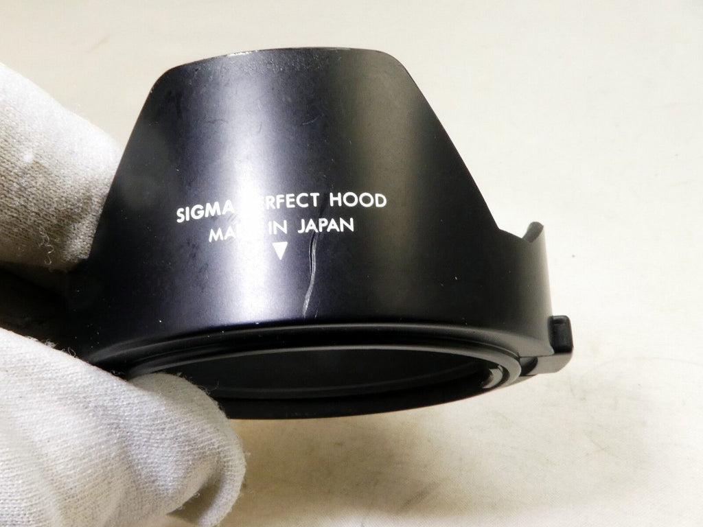 52mm snap on Plastic Lens Hood Shade Sigma Perfect for 28mm f2.8 mini wide angle
