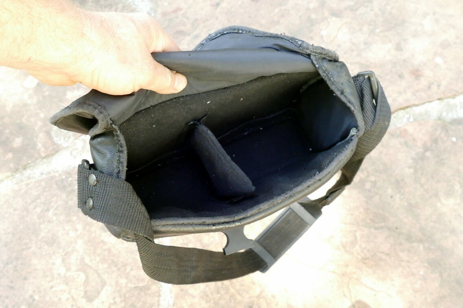 Haso Case Camera messenger bag 11X7X4" with shoulder strap rabbit