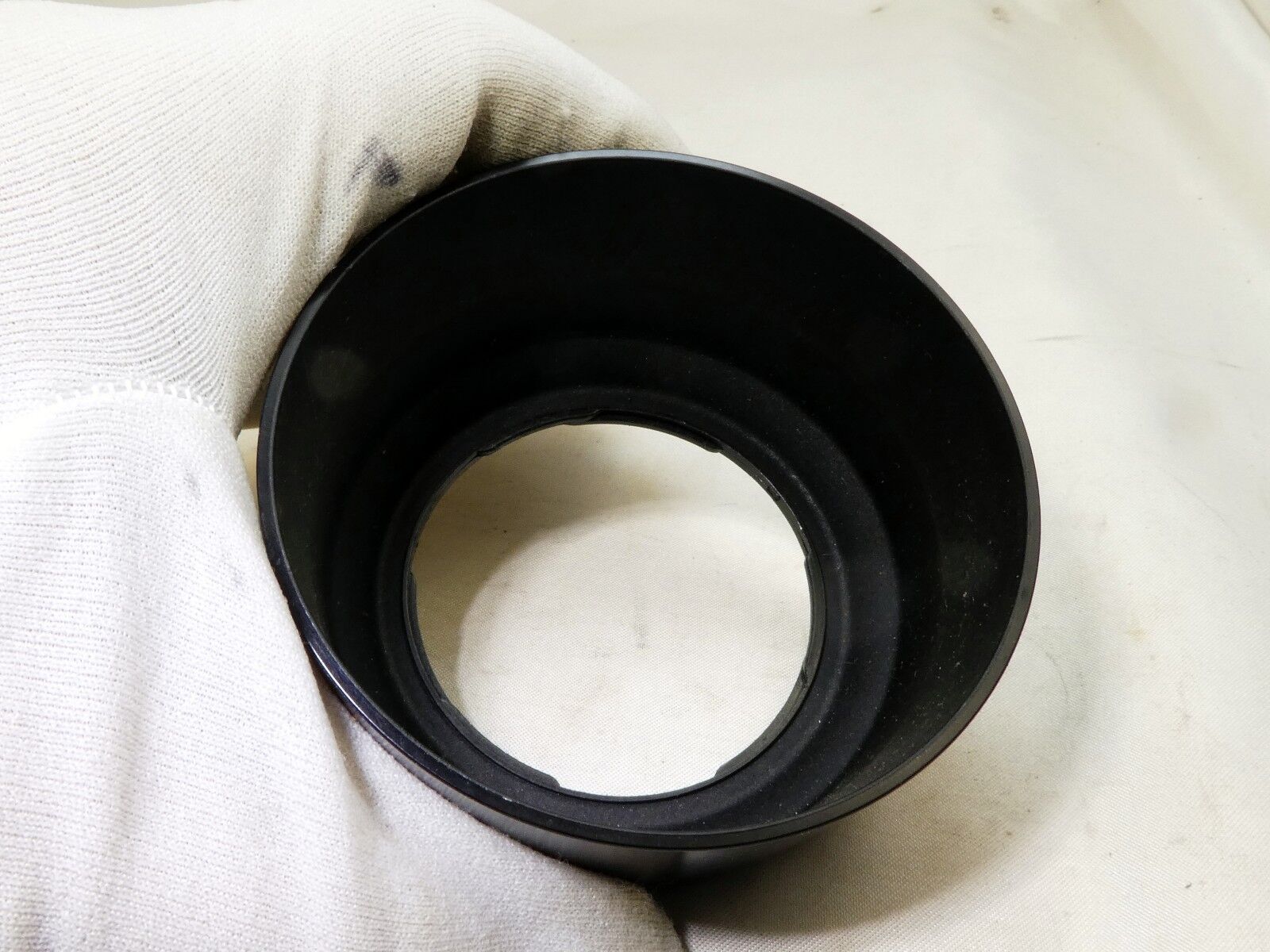 Minolta A 70-210mm f4.5-5.6 Auto Focus Maxxum SOny Plastic Lens Hood Shade