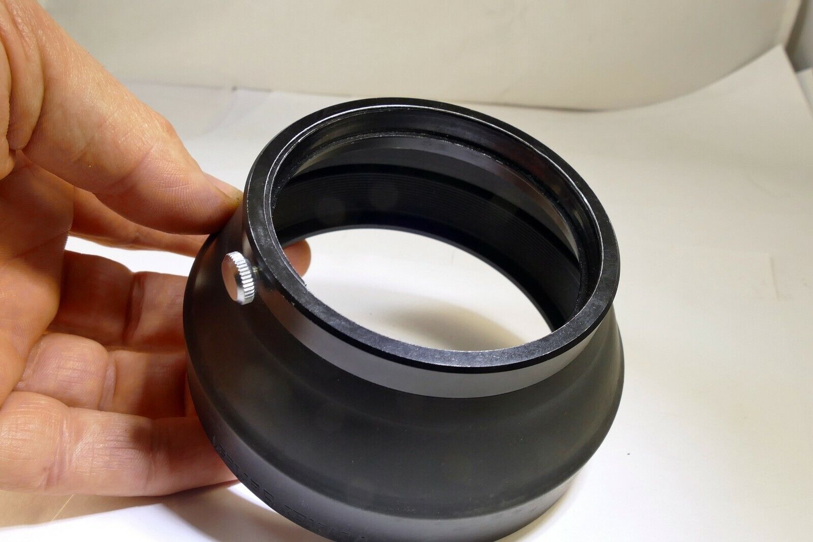 Vivitar Lens Rubber Hood shade for 70-210mm f3.8 Series 1 67mm rim