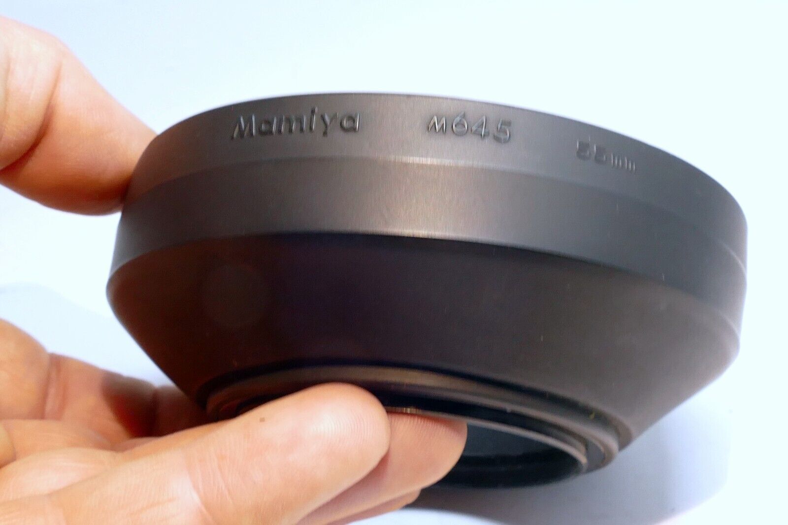 Mamiya 70mm 80mm f2.8 Lens Shade Hood 58mm Sekor CE M 645 - genuine OEM